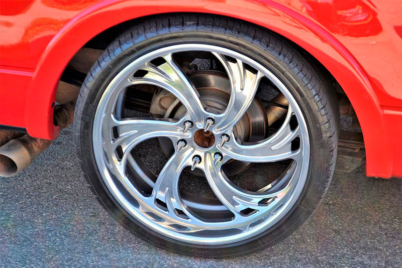 custom wheels and tires packages in Chattanooga